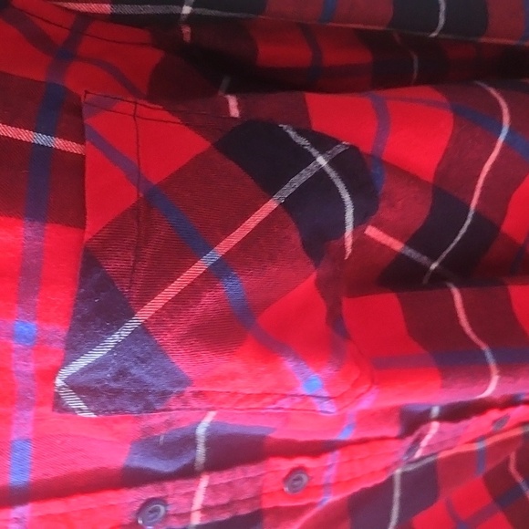 beachlunchlounge Red and Blue Plaid Hi-Low Button Down - Picture 5 of 10